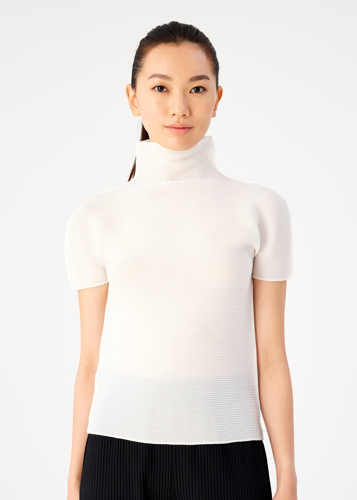 me ISSEY MIYAKE STRETCH PLEATS 09